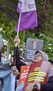 Screenshot_20251103-204213