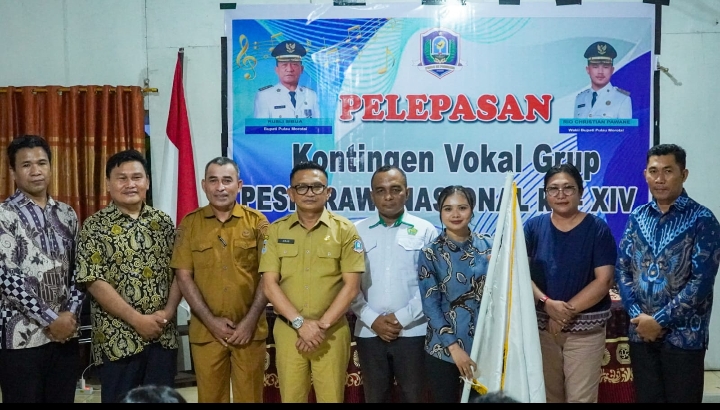 Wakil Bupati Morotai Berangkatkan Kontingen Ke HalUt Sekda Berangkatkan Kontingen Pesparawi Nasional Di Manokwari
